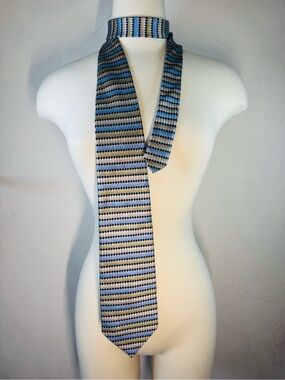 bill blass Blue and Cream Striped Geometric Silk Tie